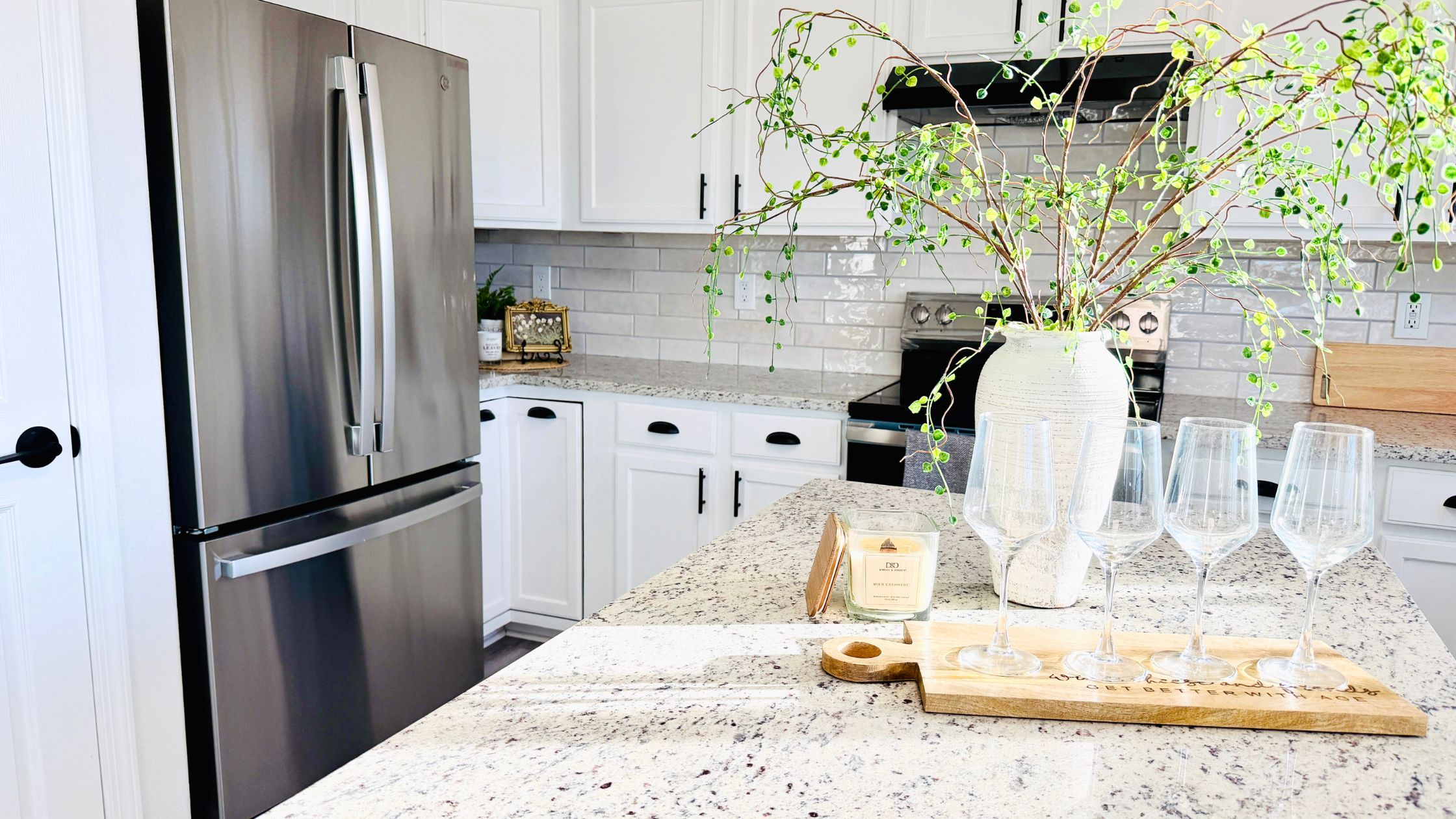 Hospitality, Design, Design Hacks, Remodel on a Budget, Home Staging, Home Furnishing, Personality, Design Styles, Vacation Rentals, 7 Seconds, New Mindset, New Year Outlook<br />
